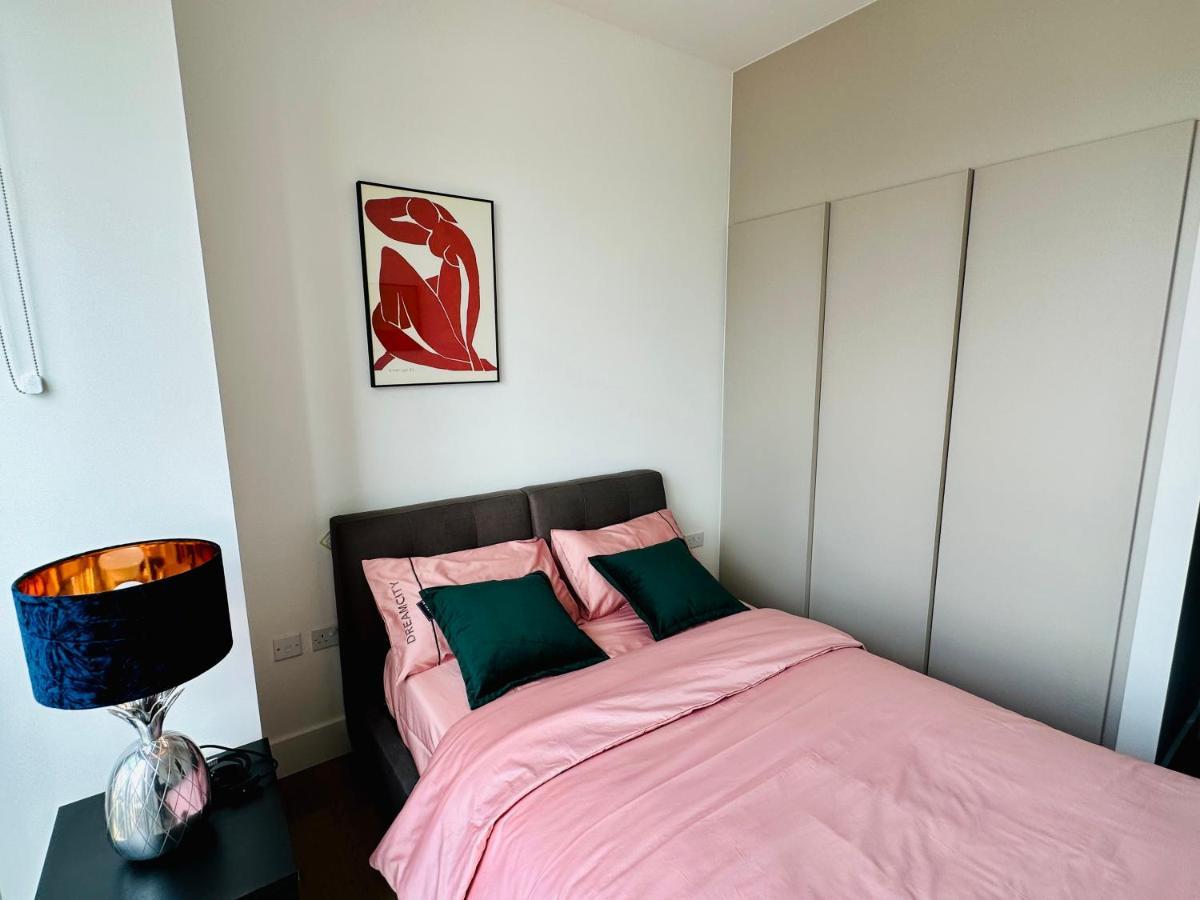 Luxury Central Flat With Stunning Views And Pool Londýn Exteriér fotografie